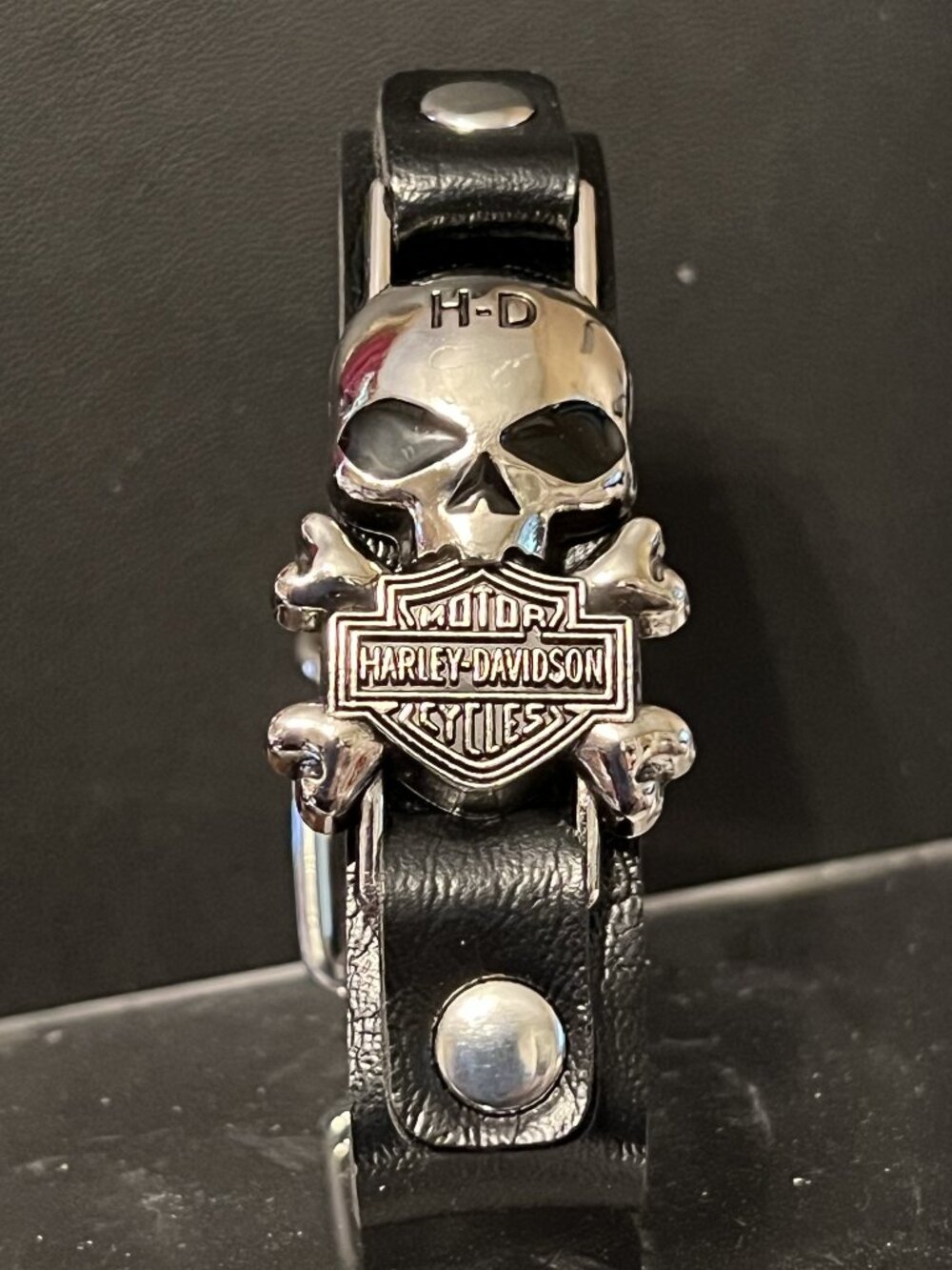 HD Harley Black Leather Bar and Shield Skull Bracelet 6-8" (HD02)